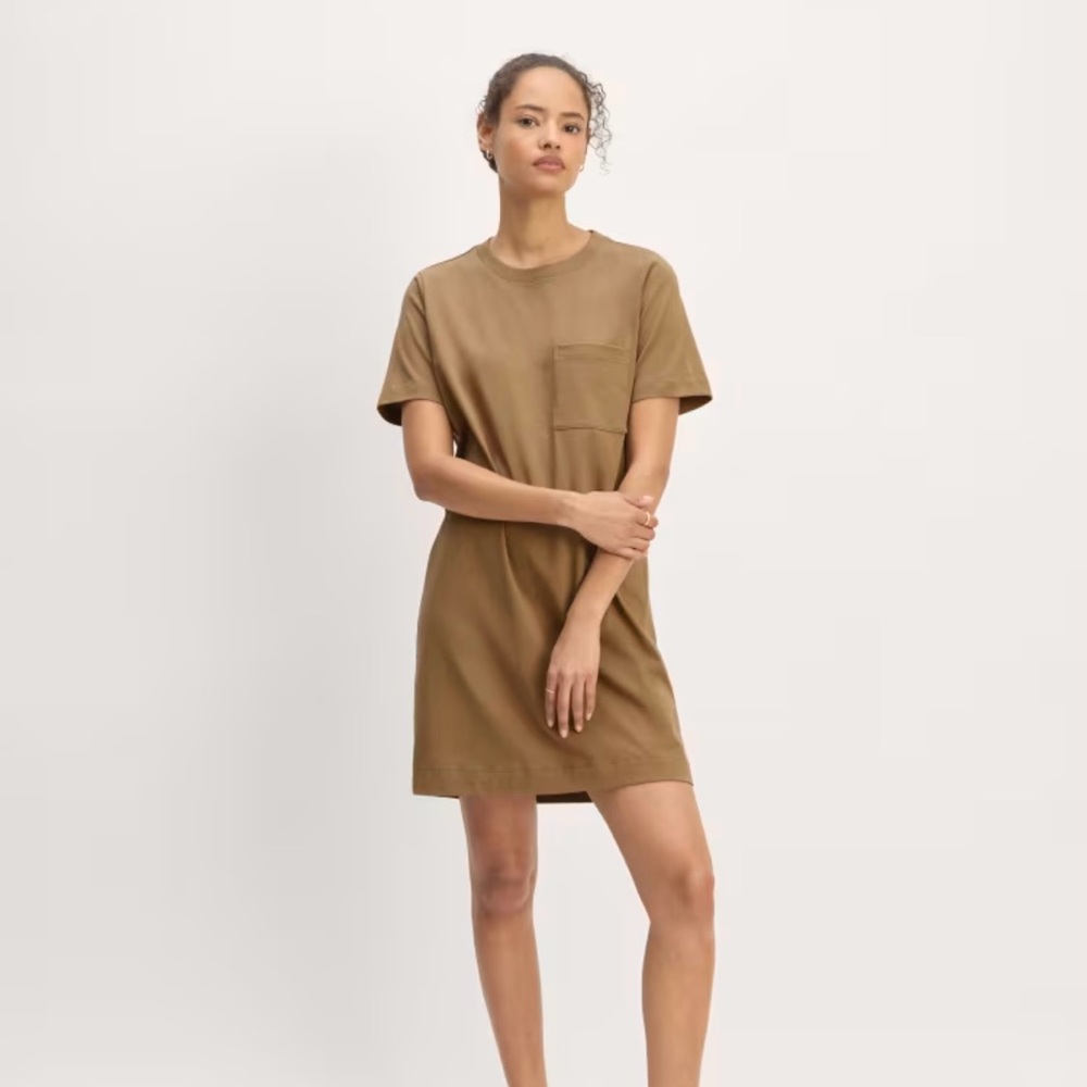 Everlane T-Shirt Dress in Khaki size XS